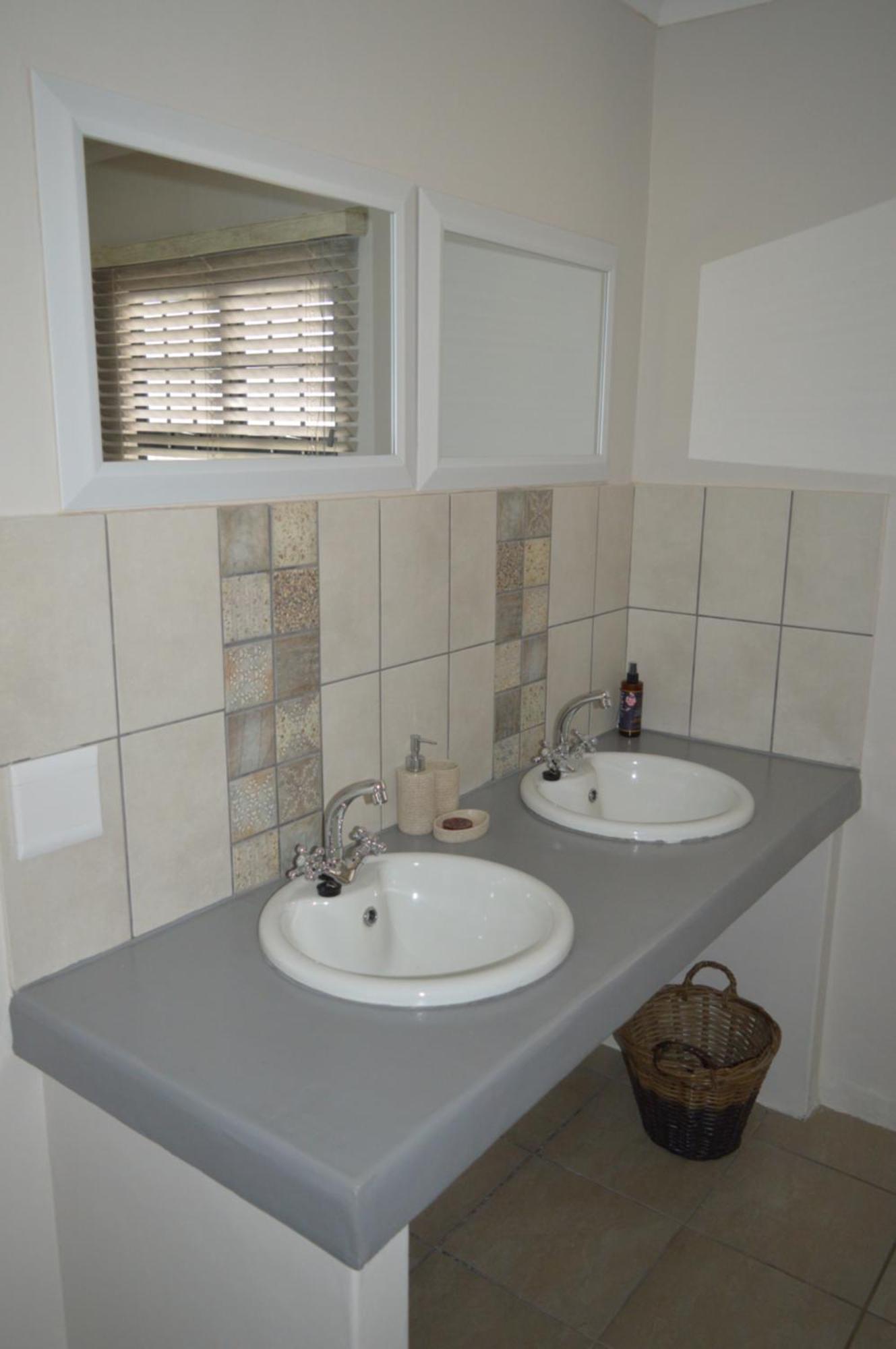 Mayfair Farm Cottages Oudtshoorn Extérieur photo