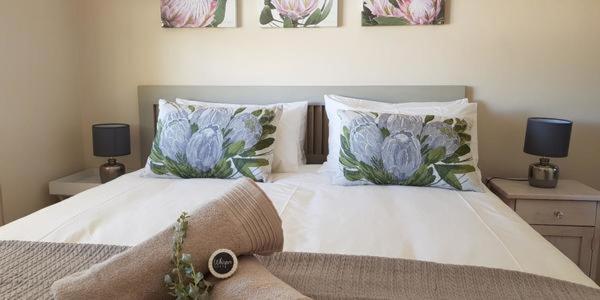 Mayfair Farm Cottages Oudtshoorn Extérieur photo